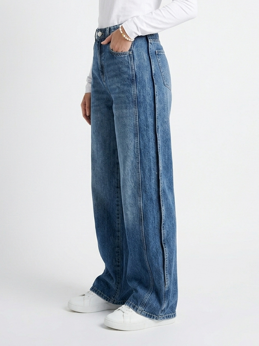 Shadow Cut Wide-Leg Jeans "Classic Blue"