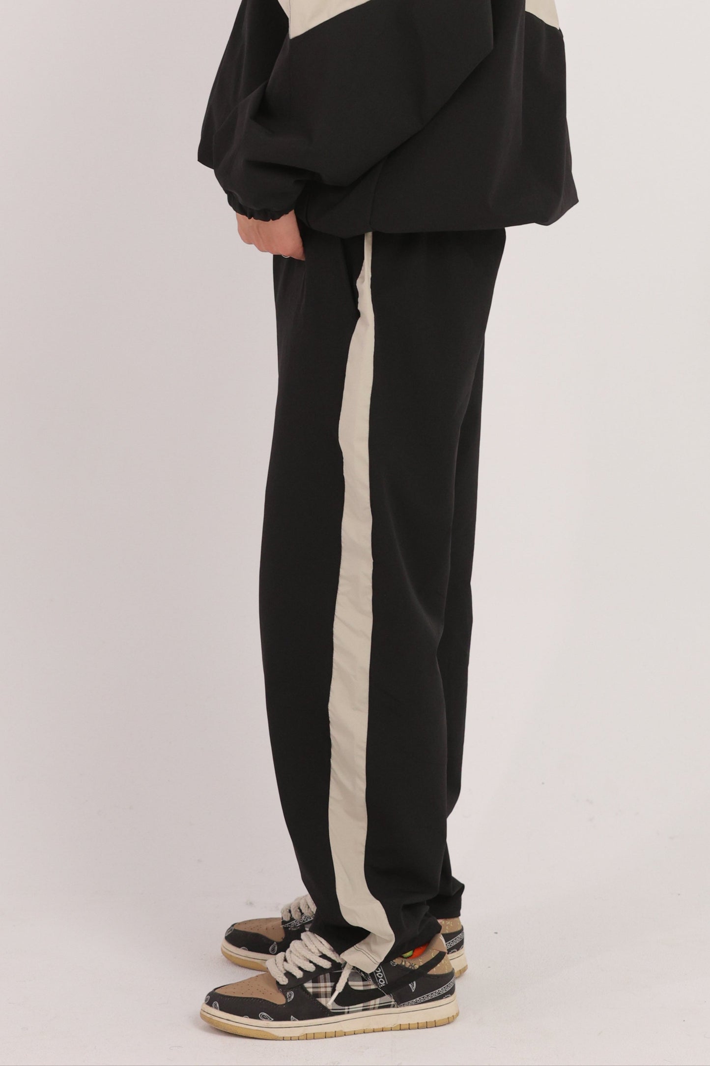 Unisex oversize waterproof pants