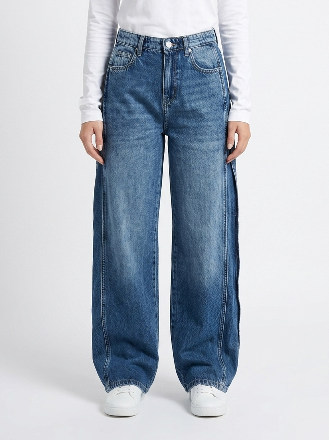 Shadow Cut Wide-Leg Jeans "Classic Blue"