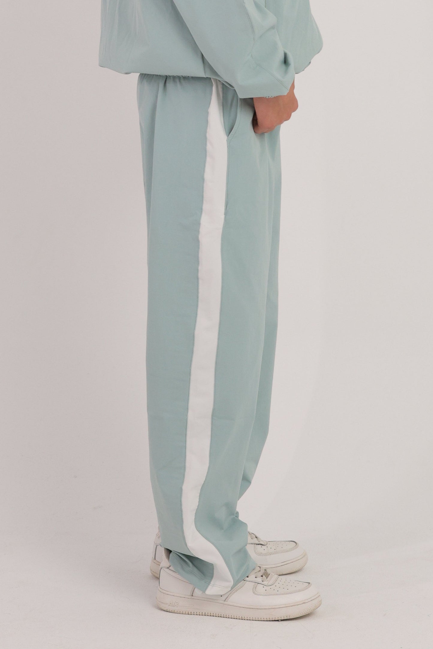 Unisex oversize waterproof pants